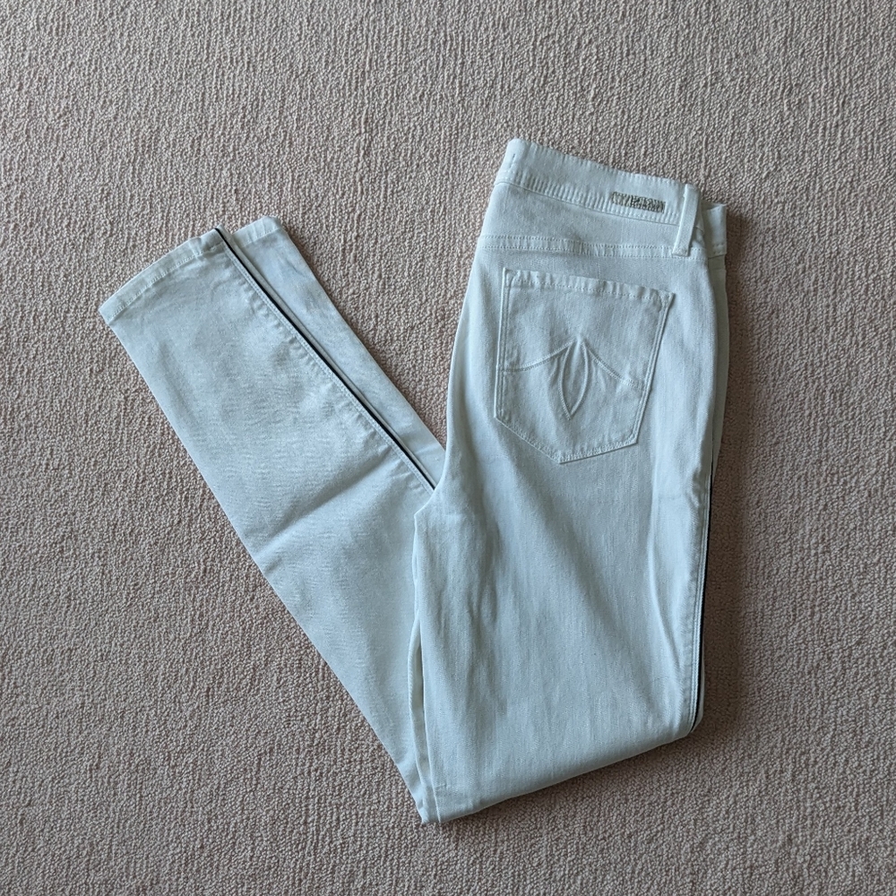 Level 99 Tanya High Rise Skinny white jeans, size 30